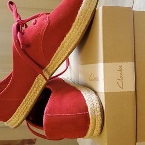 Clark's espadrilles red suede lace up shoes